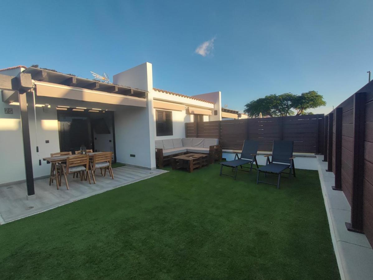 Bungalow Maspalomas Golf Con Jacuzzi, Piscina Y Jardin San Bartolomé Esterno foto