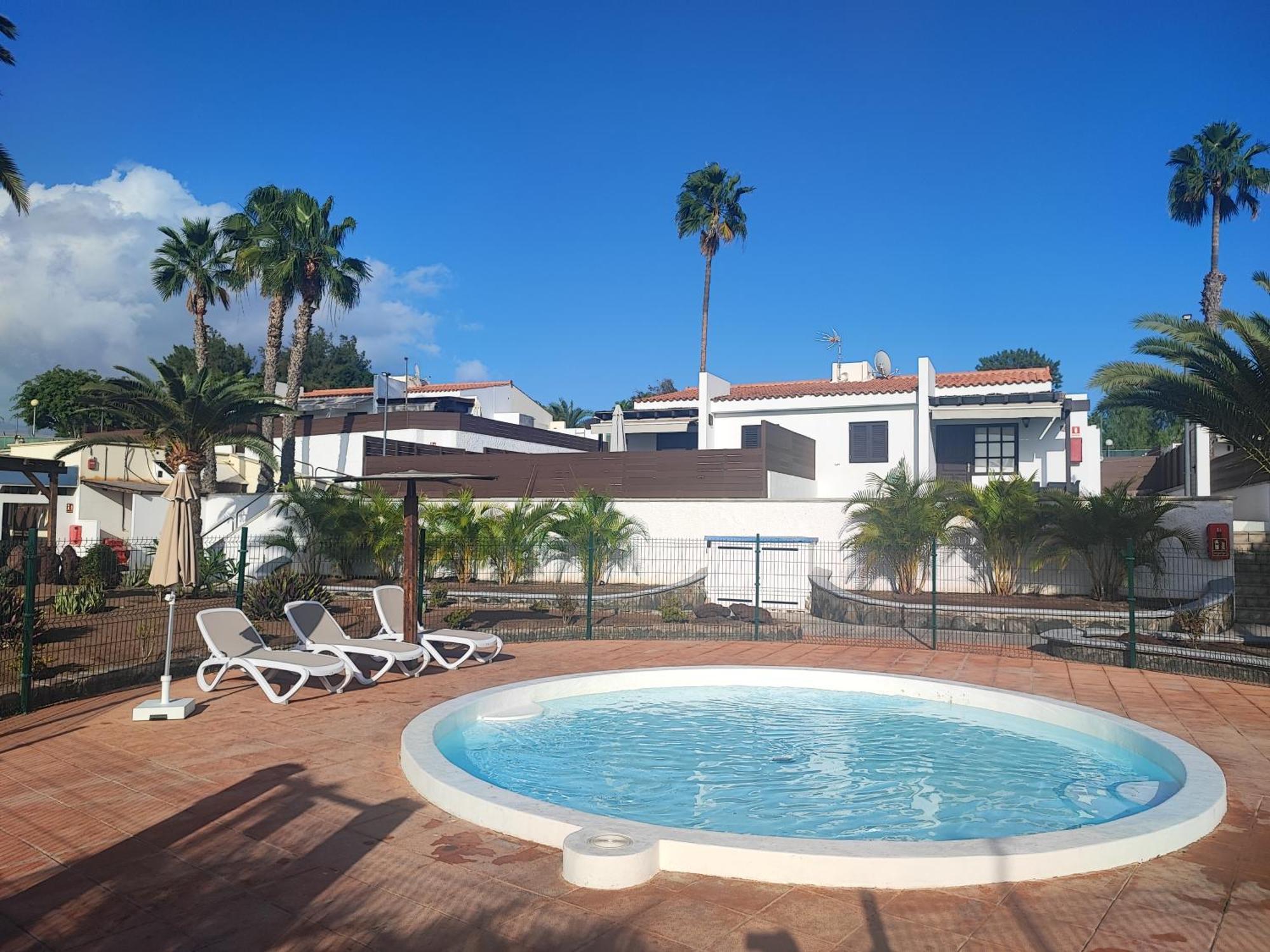Bungalow Maspalomas Golf Con Jacuzzi, Piscina Y Jardin San Bartolomé Esterno foto